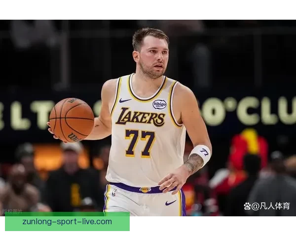 东契奇32分带伤鏖战三分绝平三不沾效率低迷遗憾吞里程悲